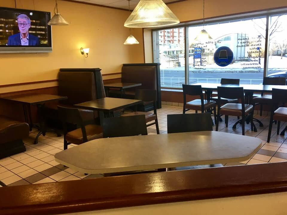 Basha Restaurant | restaurant | 10650 Rue Lajeunesse, Montréal, QC H3L 2E6, Canada | 5142232049 OR +1 514-223-2049