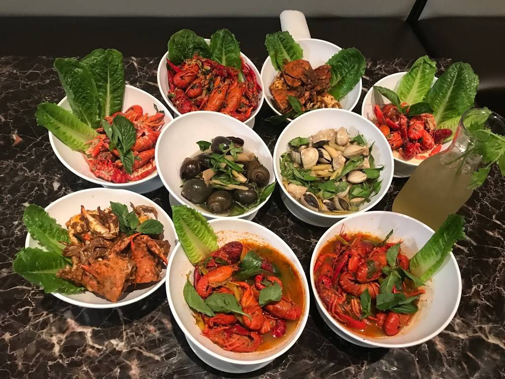 The Boiling Crawfish & Seafood | restaurant | 1110 Washington Ave #2b, Philadelphia, PA 19147, USA | 2676872124 OR +1 267-687-2124