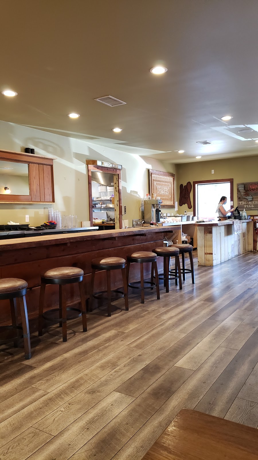 The Company Kitchen | restaurant | 8651 CA-128, Philo, CA 95466, USA | 7078953698 OR +1 707-895-3698