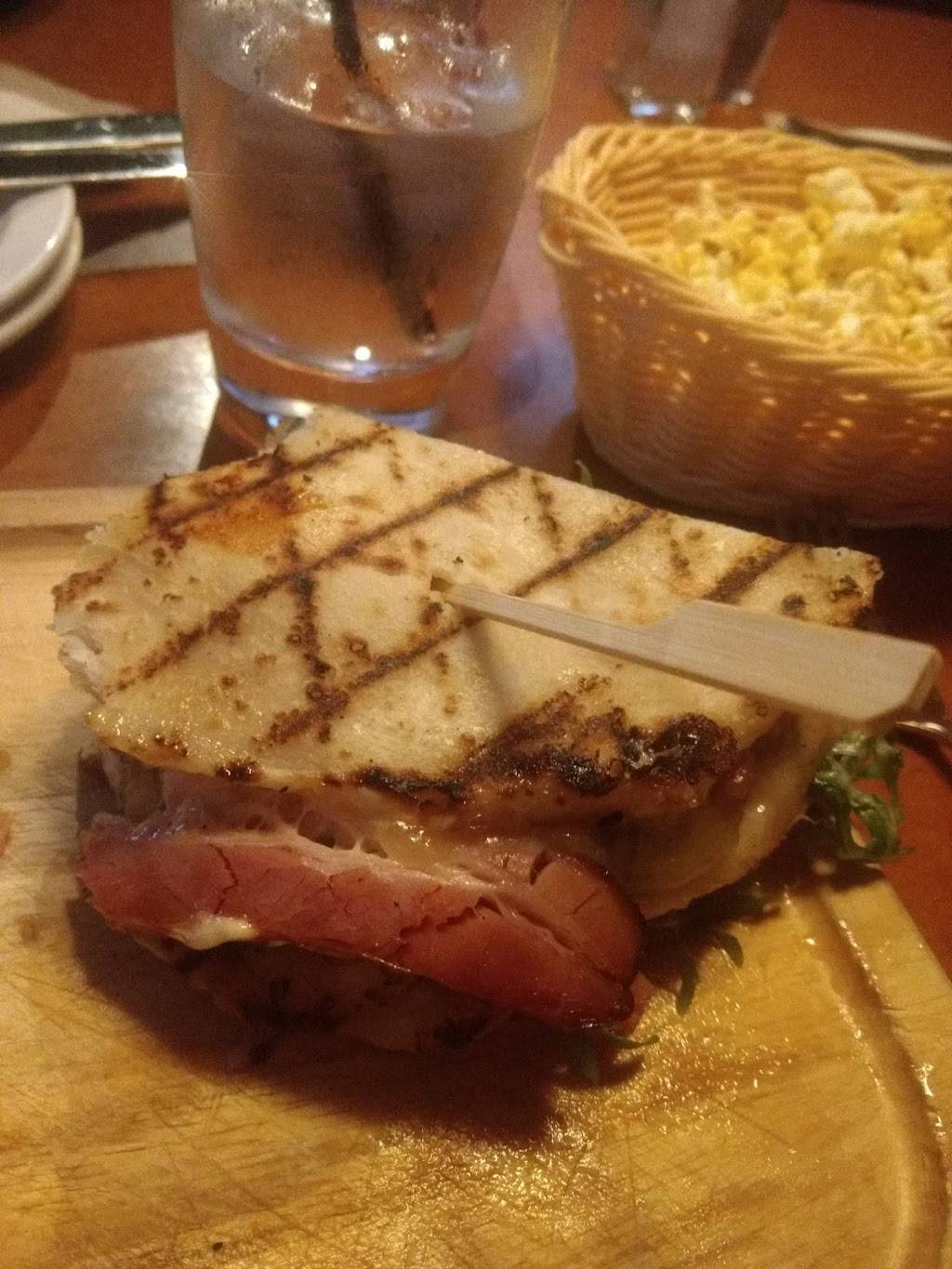 La Cage - Brasserie sportive | restaurant | 455 90e Rue, Saint-Georges, QC G5Y 3L1, Canada | 4182278181 OR +1 418-227-8181