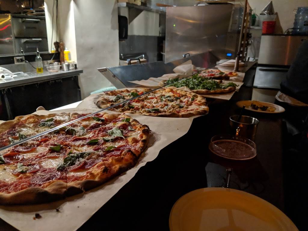 Orbit Room | restaurant | 1900 Market St, San Francisco, CA 94102, USA | 4159326655 OR +1 415-932-6655