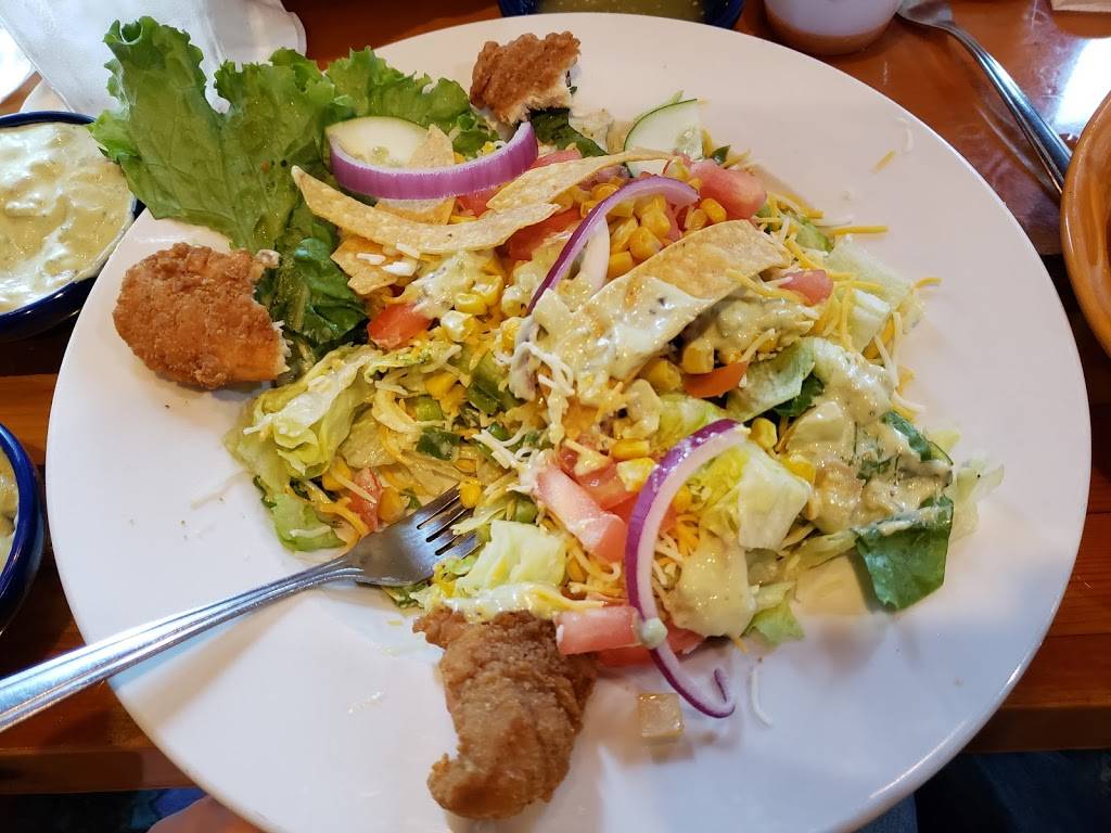 La Señorita | restaurant | 737 W Main St, Gaylord, MI 49735, USA | 9897321771 OR +1 989-732-1771