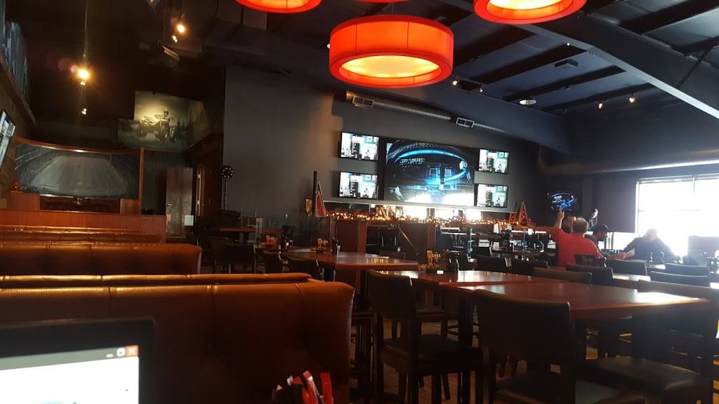 La Cage - Brasserie sportive | restaurant | 700 Boulevard Albiny Paquette, Mont-Laurier, QC J9L 1L4, Canada | 8196236435 OR +1 819-623-6435