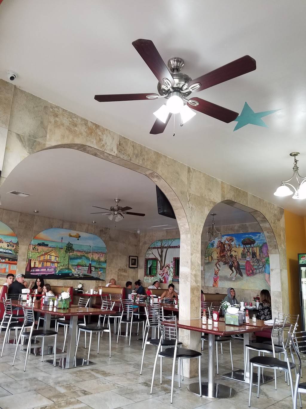 Efrens Deli | restaurant | 1720 Beach St, Oceano, CA 93445, USA | 8054892385 OR +1 805-489-2385