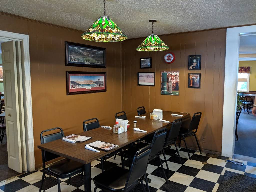 Food Basket | restaurant | 715 Sampson Cir, Albertville, AL 35950, USA | 2568781261 OR +1 256-878-1261