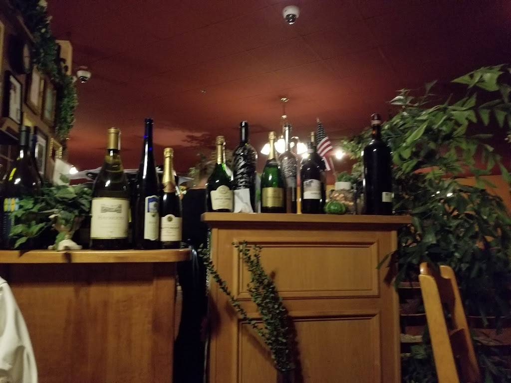 Isabellas | restaurant | 330 6th St #112, Redlands, CA 92374, USA | 9097922767 OR +1 909-792-2767