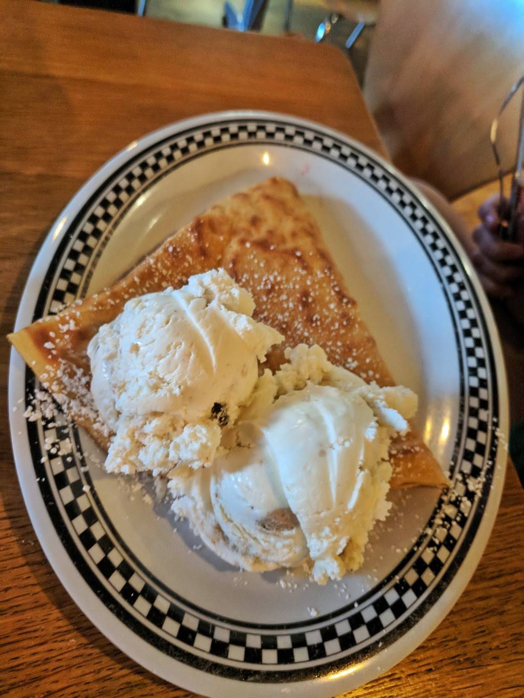 Mr. Crepe | meal takeaway | 51 Davis Square, Somerville, MA 02144, USA | 6176230661 OR +1 617-623-0661