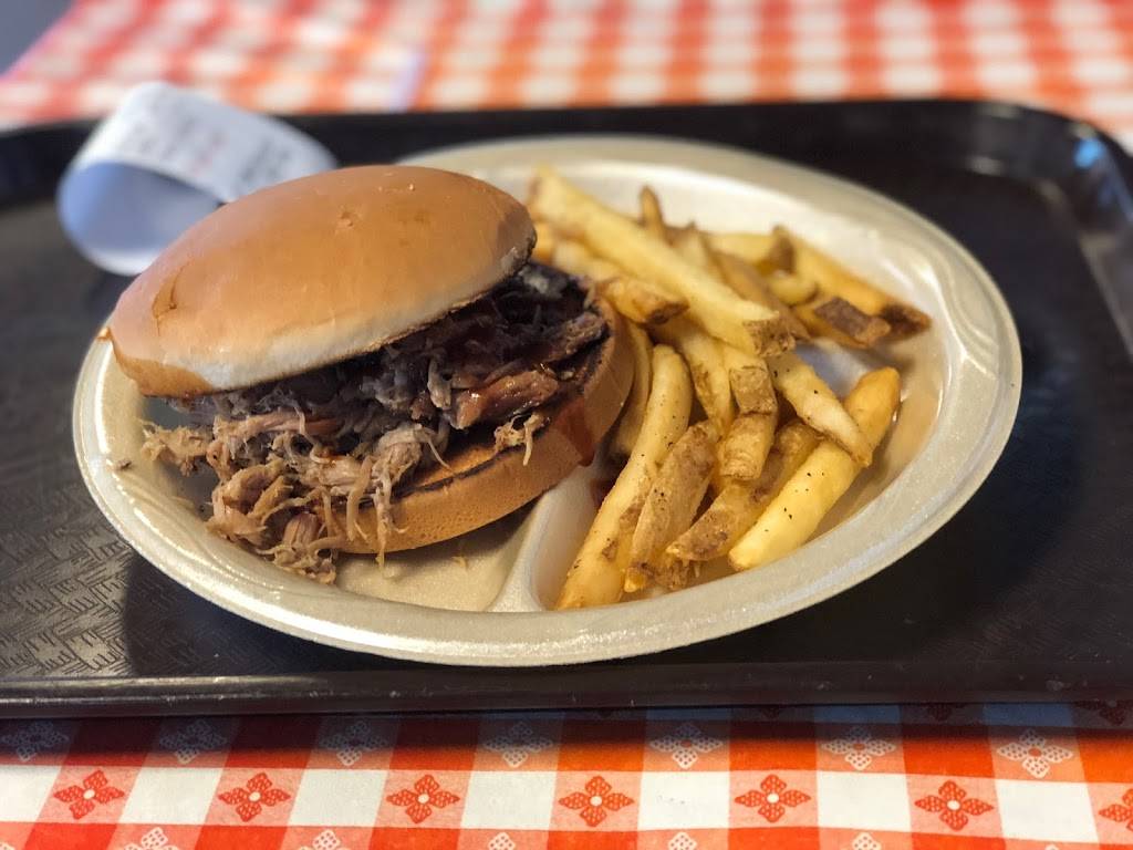 Gradys BBQ | restaurant | 4109 Fredericksburg Rd, San Antonio, TX 78201, USA | 2107323636 OR +1 210-732-3636