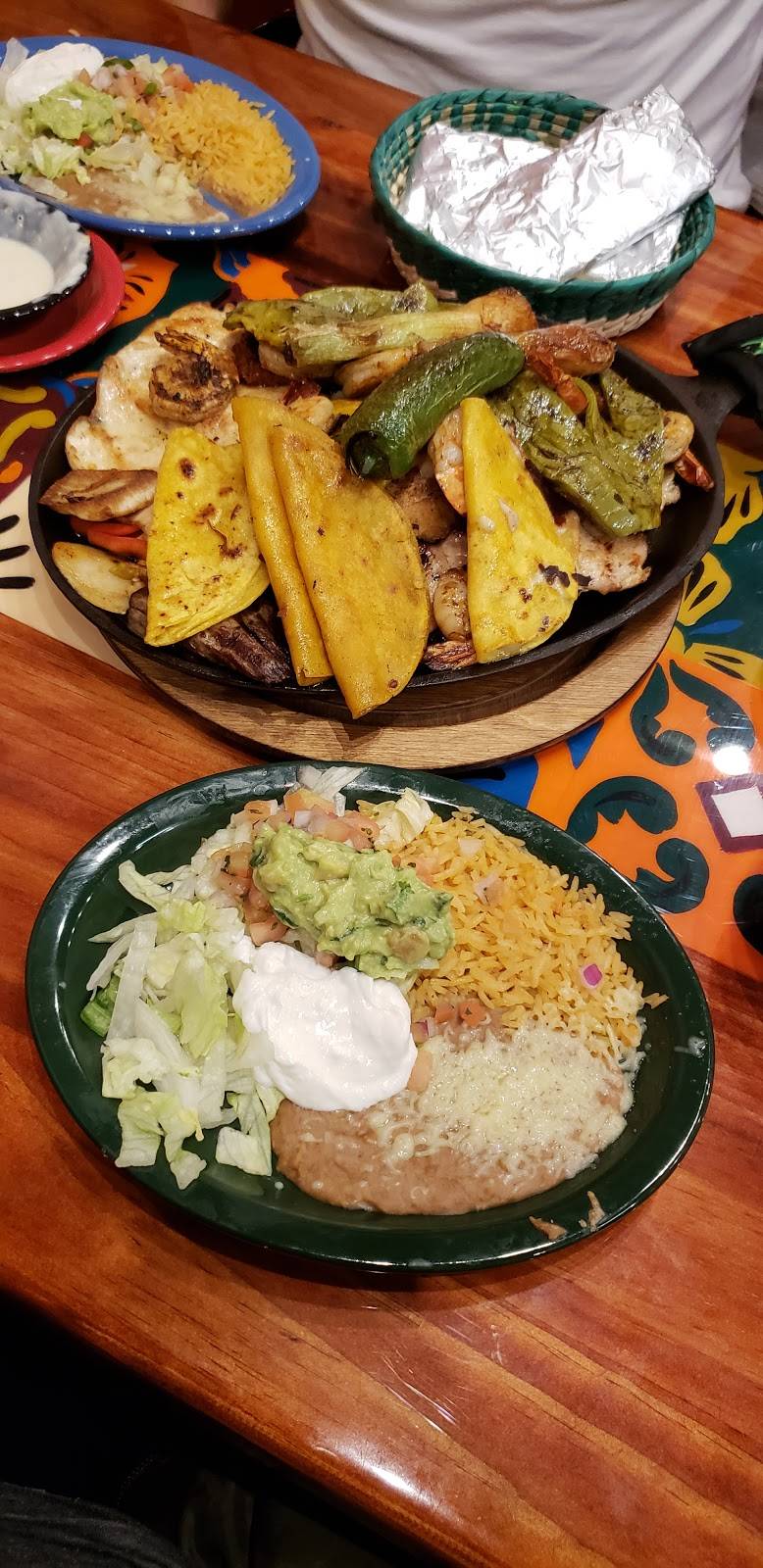 el Toro Loco | restaurant | 3915 Lebanon Pike, Hermitage, TN 37076, USA | 6158353872 OR +1 615-835-3872