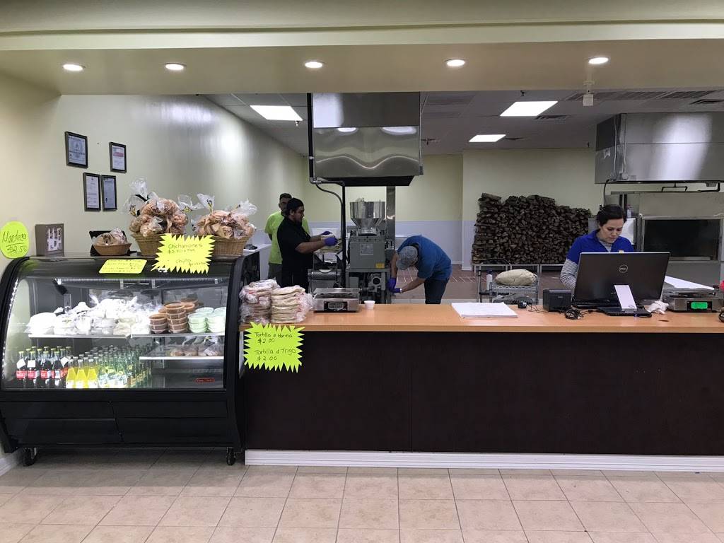 La Reyna Tortilleria Jones | restaurant | 10911 Jones Rd, Houston, TX 77065, USA | 3463144957 OR +1 346-314-4957