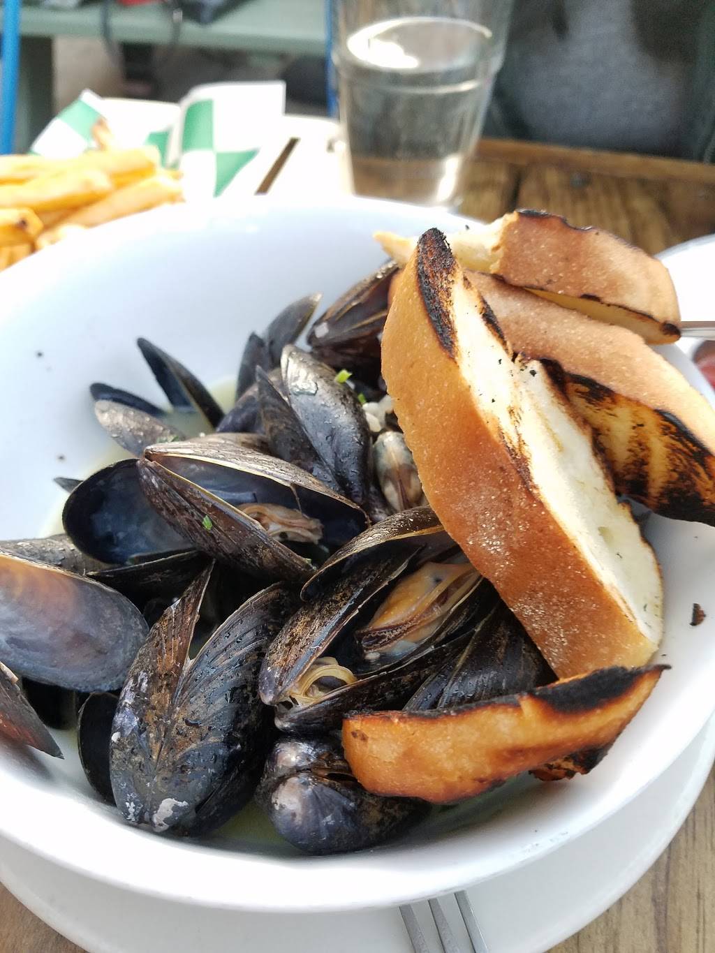 Kittery | restaurant | 305 Smith St, Brooklyn, NY 11231, USA | 7186433293 OR +1 718-643-3293