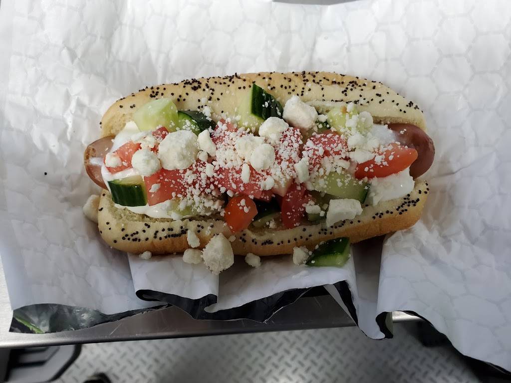 Wallys Weenie Wagon | restaurant | 8113 WI-57, Baileys Harbor, WI 54202, USA | 9204219090 OR +1 920-421-9090