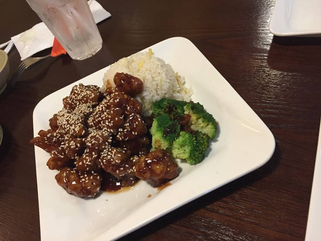Lucky Bamboo Fine Chinese Kitchen | restaurant | 430 N Coit Rd #200, Richardson, TX 75080, USA | 9726855698 OR +1 972-685-5698