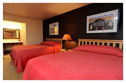 Lily Lake Resort | restaurant | 7910 328th Ave, Burlington, WI 53105, USA | 2625372848 OR +1 262-537-2848