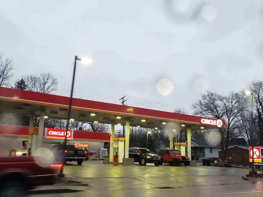 Circle K | meal takeaway | 4405 E 3rd St, Bloomington, IN 47401, USA | 8123239469 OR +1 812-323-9469