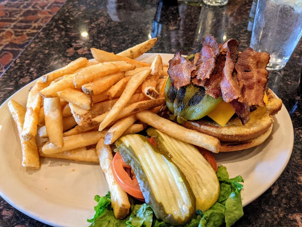 Indian Pine Restaurant | restaurant | 777 AZ-260, Pinetop, AZ 85935, USA | 9283690299 OR +1 928-369-0299