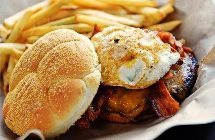 Legends Grill and Bar | restaurant | 620 W Veterans Pkwy, Yorkville, IL 60560, USA | 6308828380 OR +1 630-882-8380