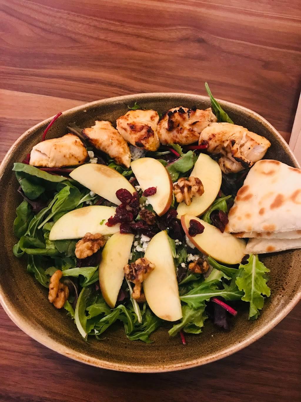 Luna Grill | restaurant | 8165 Walnut Hill Ln #1300, Dallas, TX 75231, USA | 4694808480 OR +1 469-480-8480