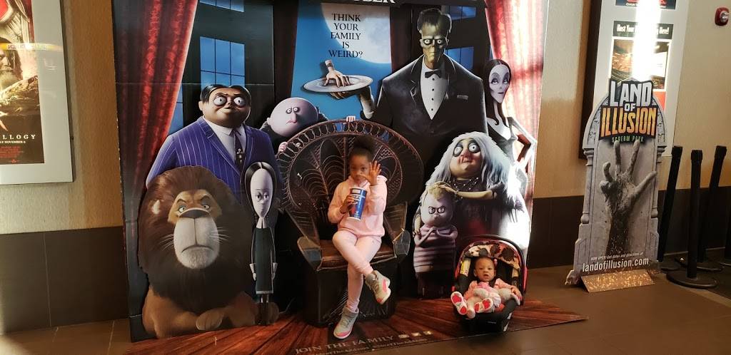 Cinemark Oakley Station and XD | meal takeaway | 3025 Disney St, Cincinnati, OH 45209, USA | 5133512381 OR +1 513-351-2381