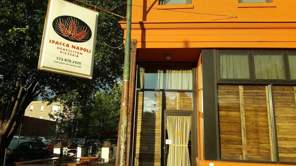 Spacca Napoli Pizzeria | restaurant | 1769 W Sunnyside Ave, Chicago, IL 60640, USA | 7738782420 OR +1 773-878-2420