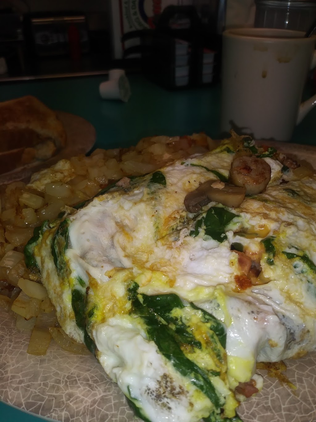 Omega Hawg & Dawg Deli | restaurant | 2100 Hilton Rd, Ferndale, MI 48220, USA | 2485485700 OR +1 248-548-5700