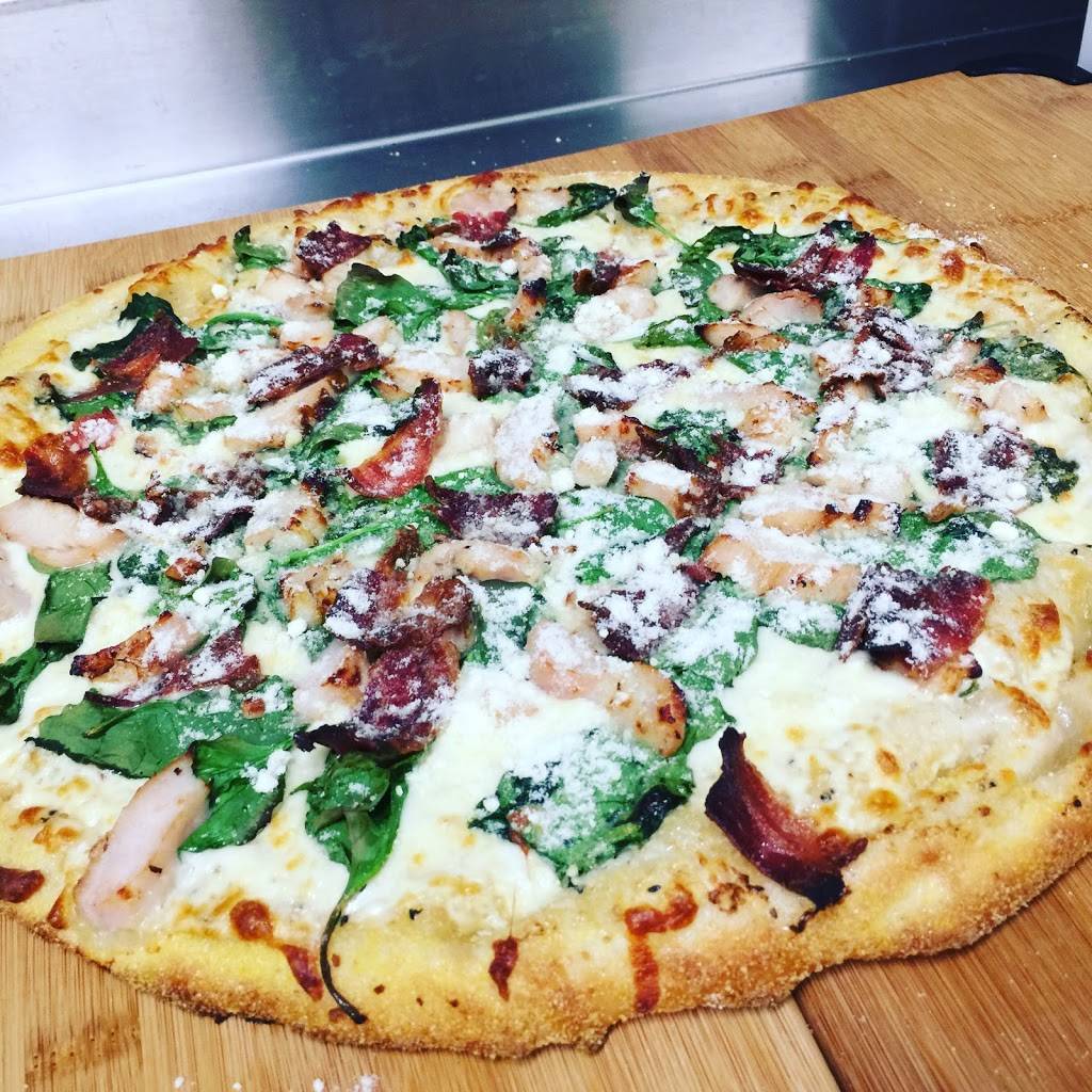 Pizza Alloro | restaurant | 5 Main St, Buckhorn, ON K0L 1J0, Canada | 7056577575 OR +1 705-657-7575