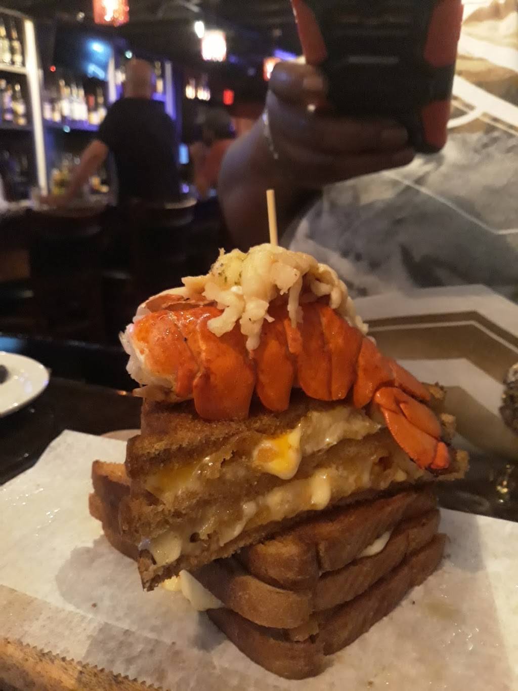 Oceans 11 Whiskey Bar & Kitchen | night club | 800 N Federal Hwy, Hallandale Beach, FL 33009, USA | 9544545858 OR +1 954-454-5858