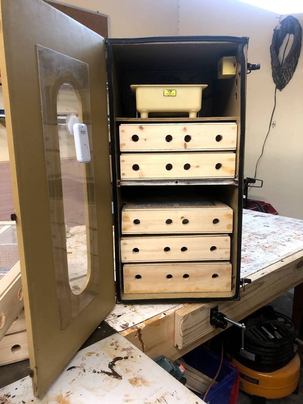 Circle P Farms | restaurant | 500 B Hayes Rd, Bowling Green, KY 42103, USA | 2704215603 OR +1 270-421-5603