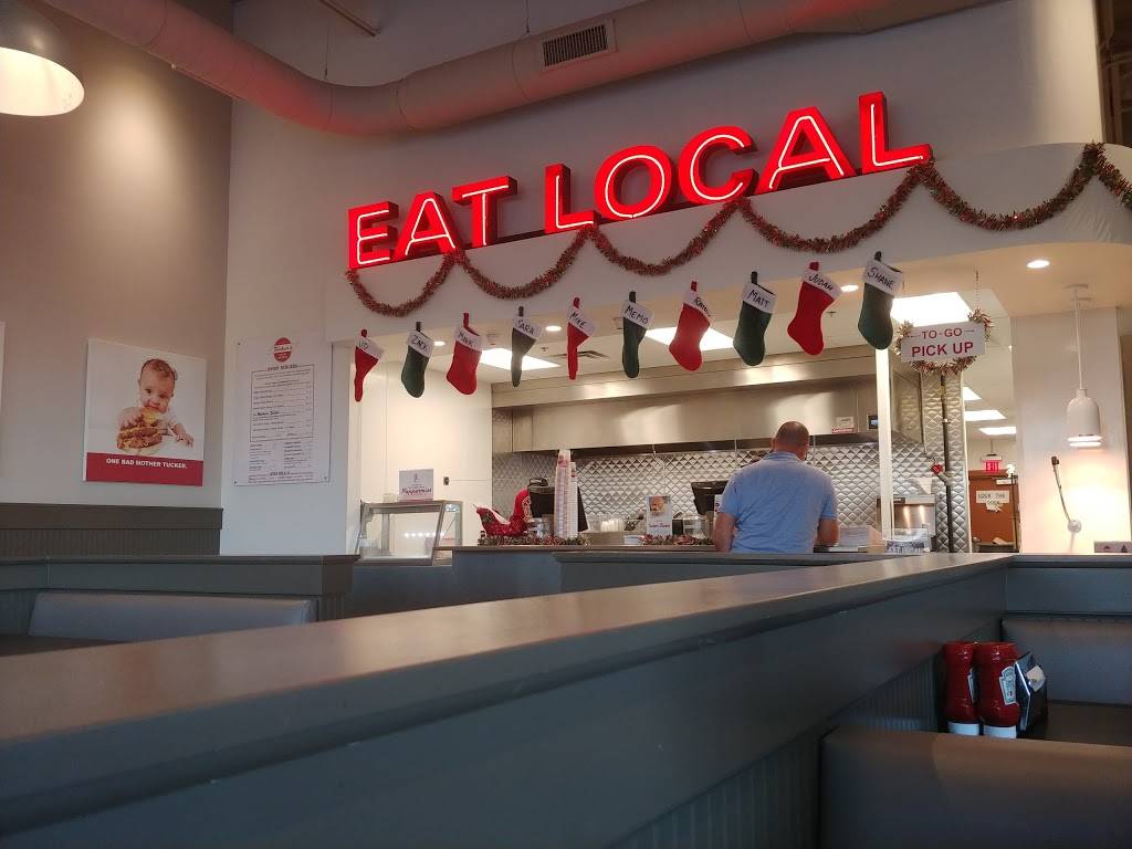 Tuckers Onion Burgers | restaurant | 2166 24th Ave NW, Norman, OK 73069, USA | 4055617373 OR +1 405-561-7373