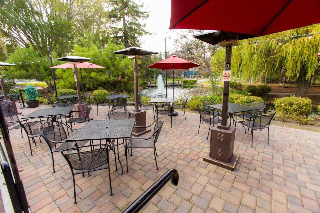 Faultline Brewing Company | restaurant | 1235 Oakmead Pkwy, Sunnyvale, CA 94085, USA | 4087362739 OR +1 408-736-2739