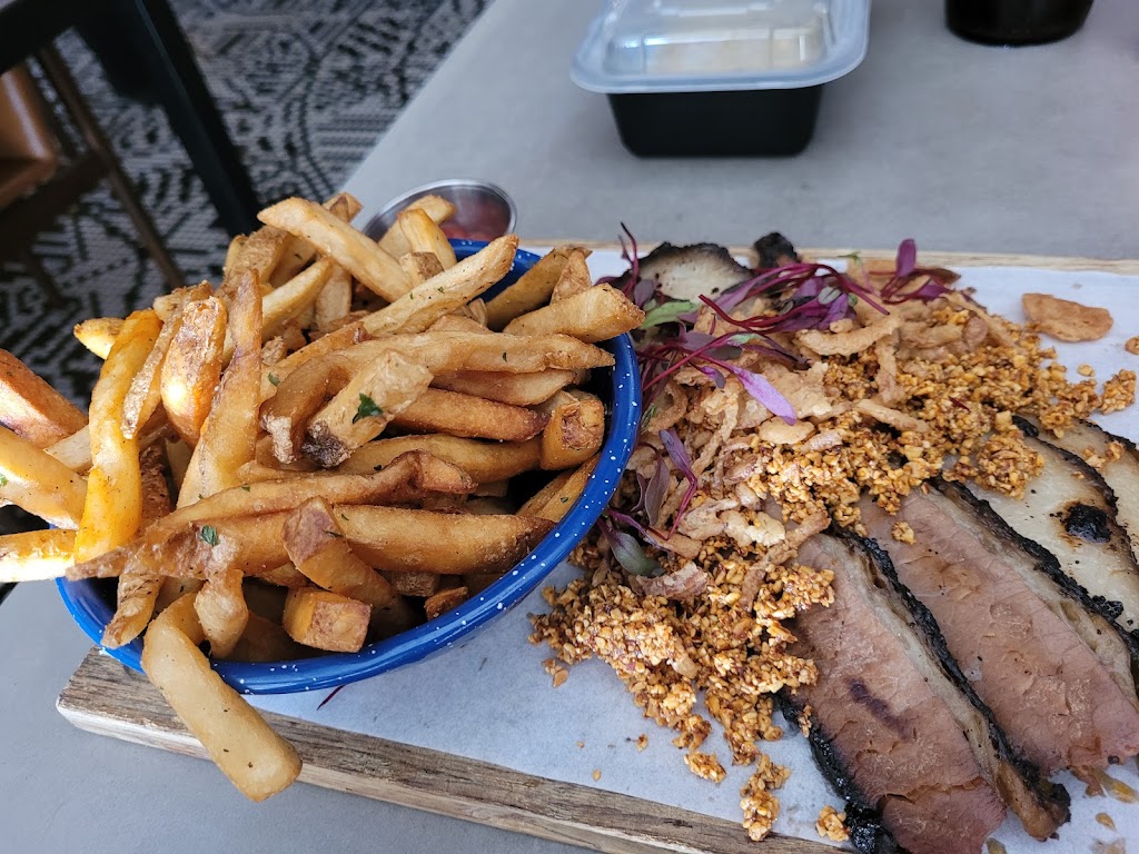 FireLake Grill House & Cocktail Bar | restaurant | 221 N Columbus Dr, Chicago, IL 60601, USA | 3124770234 OR +1 312-477-0234