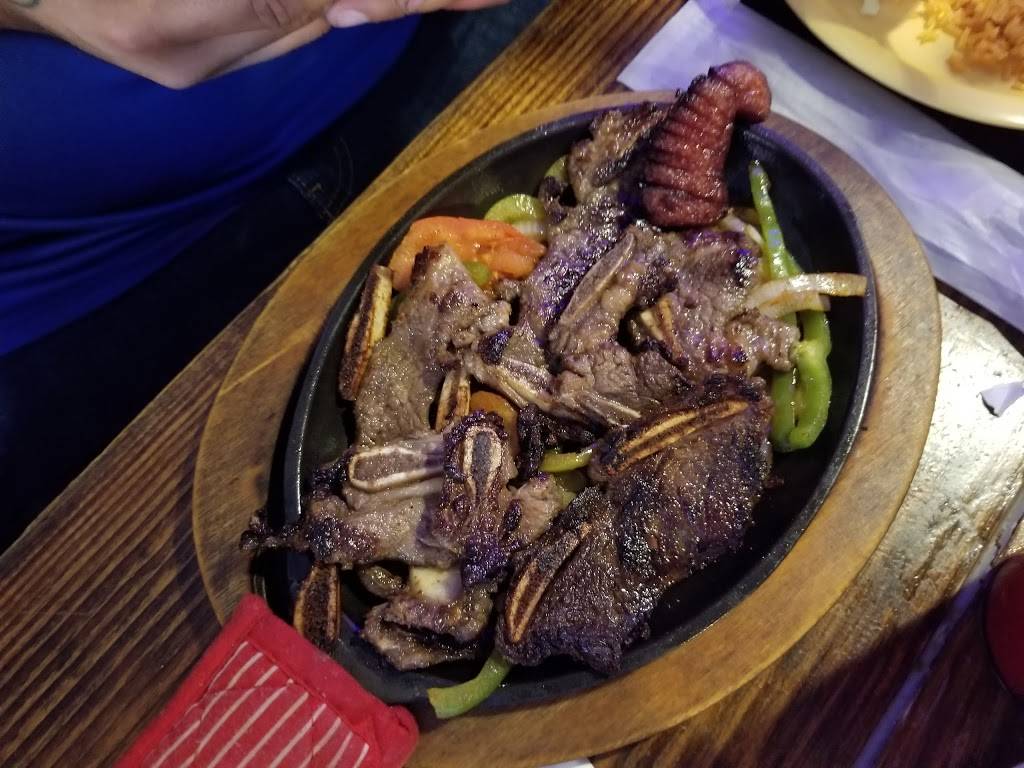 Los Potrillos Restaurant | restaurant | 9120 N Interstate Hwy 35, Austin, TX 78753, USA | 5124901655 OR +1 512-490-1655