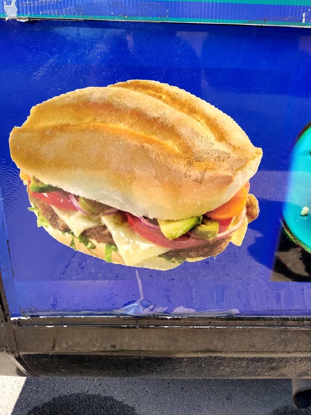 La Chinampa Food Truck | restaurant | 2000 S Muskego Ave, Milwaukee, WI 53204, USA | 9206383834 OR +1 920-638-3834