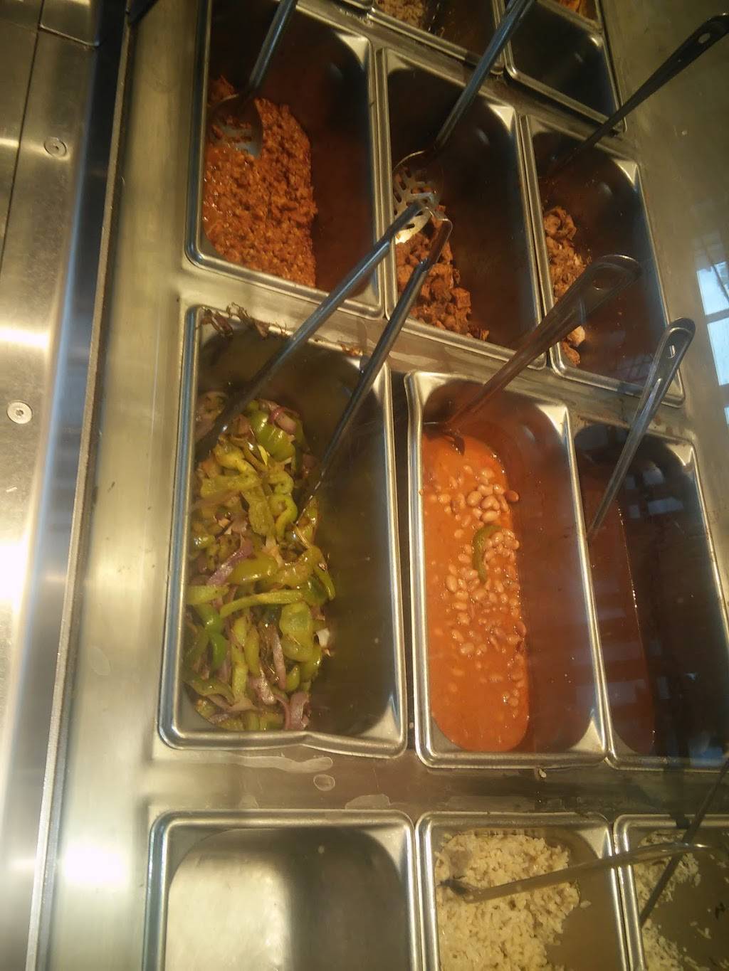 Chipotle Mexican Grill | restaurant | 55 Dodge St, Beverly, MA 01915, USA | 9788167955 OR +1 978-816-7955