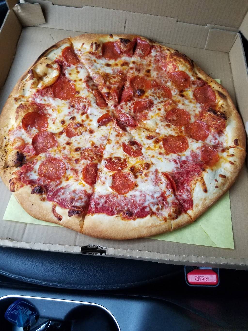 Half Pint Pizza Pub | restaurant | 2710 6th Ave, Tacoma, WA 98406, USA | 2532722531 OR +1 253-272-2531