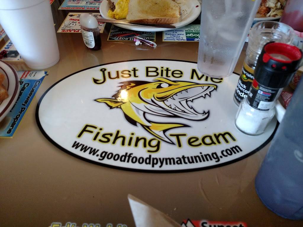 Country side family restaurant | restaurant | 1994 PA-285, Linesville, PA 16424, USA | 7249272132 OR +1 724-927-2132