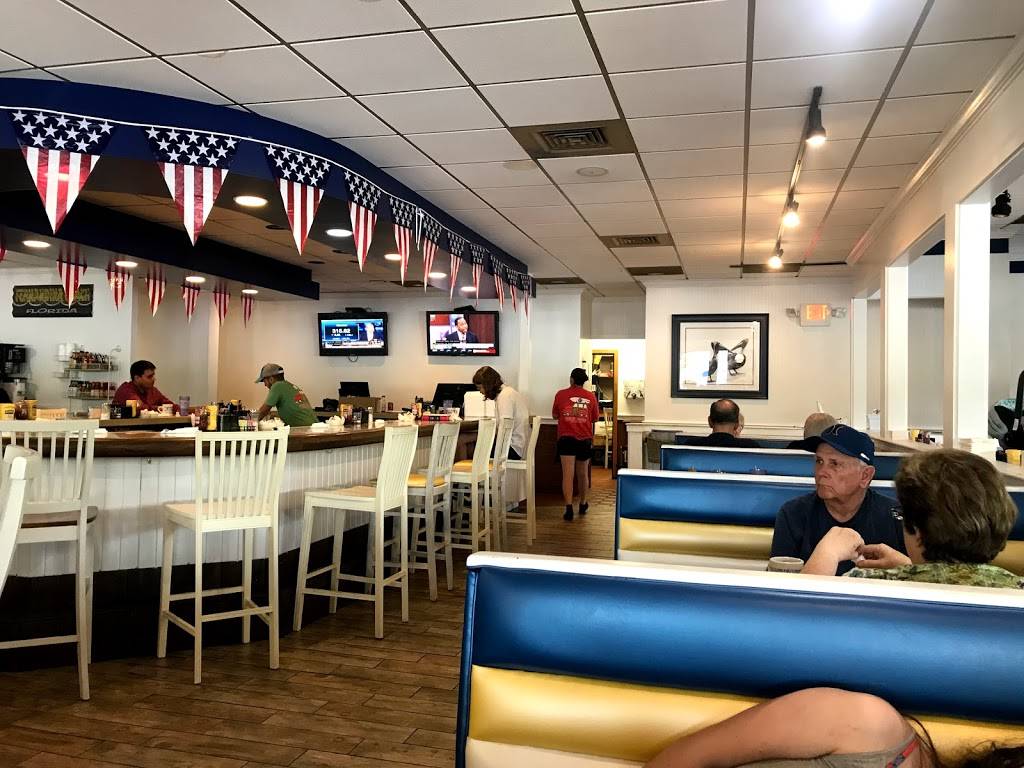 Beach Diner | restaurant | 2006 S 8th St, Fernandina Beach, FL 32034, USA | 9043103750 OR +1 904-310-3750