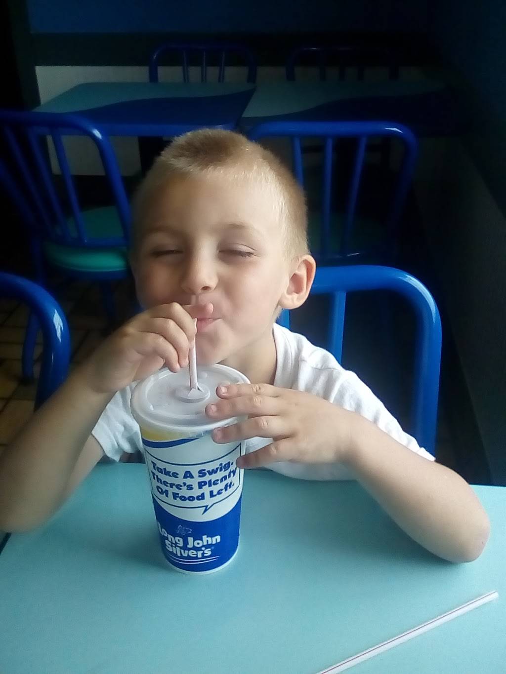 Long John Silvers | restaurant | 1520 W Henderson St, Cleburne, TX 76033, USA | 8175067549 OR +1 817-506-7549