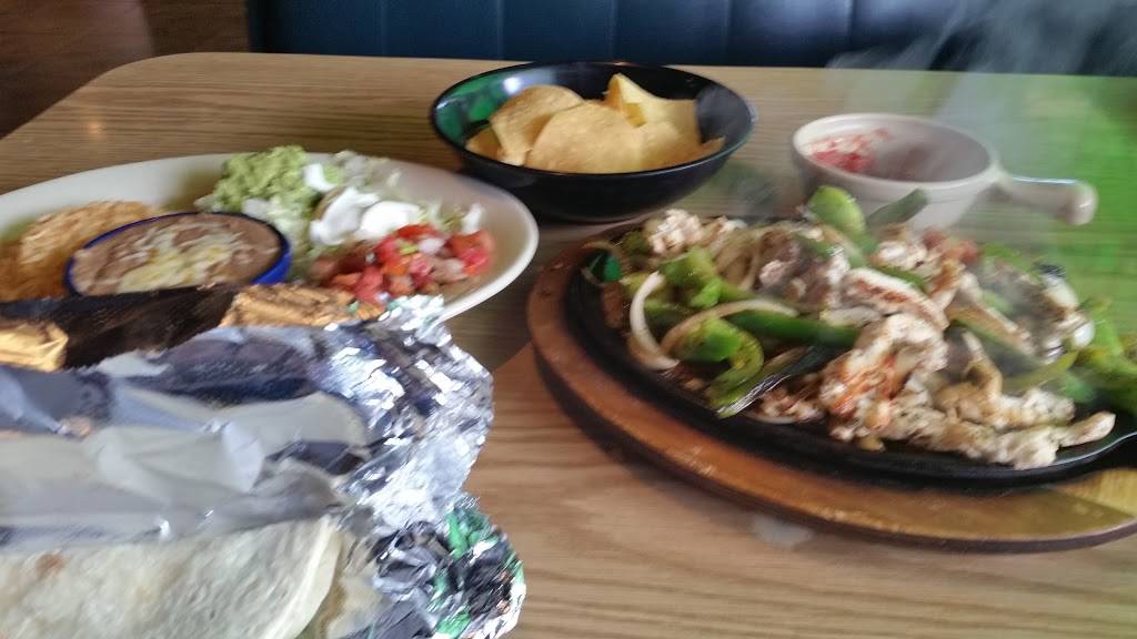 Poblano Mexican Grill & Bar | restaurant | 2451 McMullen Booth Rd, Clearwater, FL 33759, USA | 7277967080 OR +1 727-796-7080