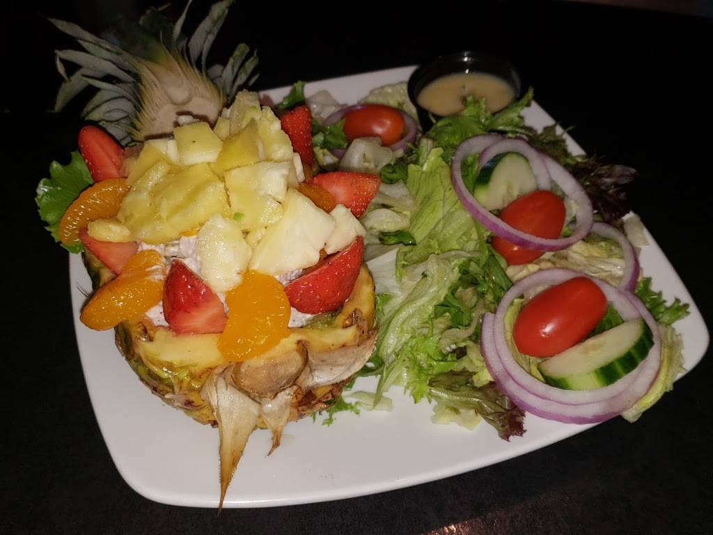 The Village Squire (McHenry) | restaurant | 4512 W Elm St, McHenry, IL 60050, USA | 8153850900 OR +1 815-385-0900