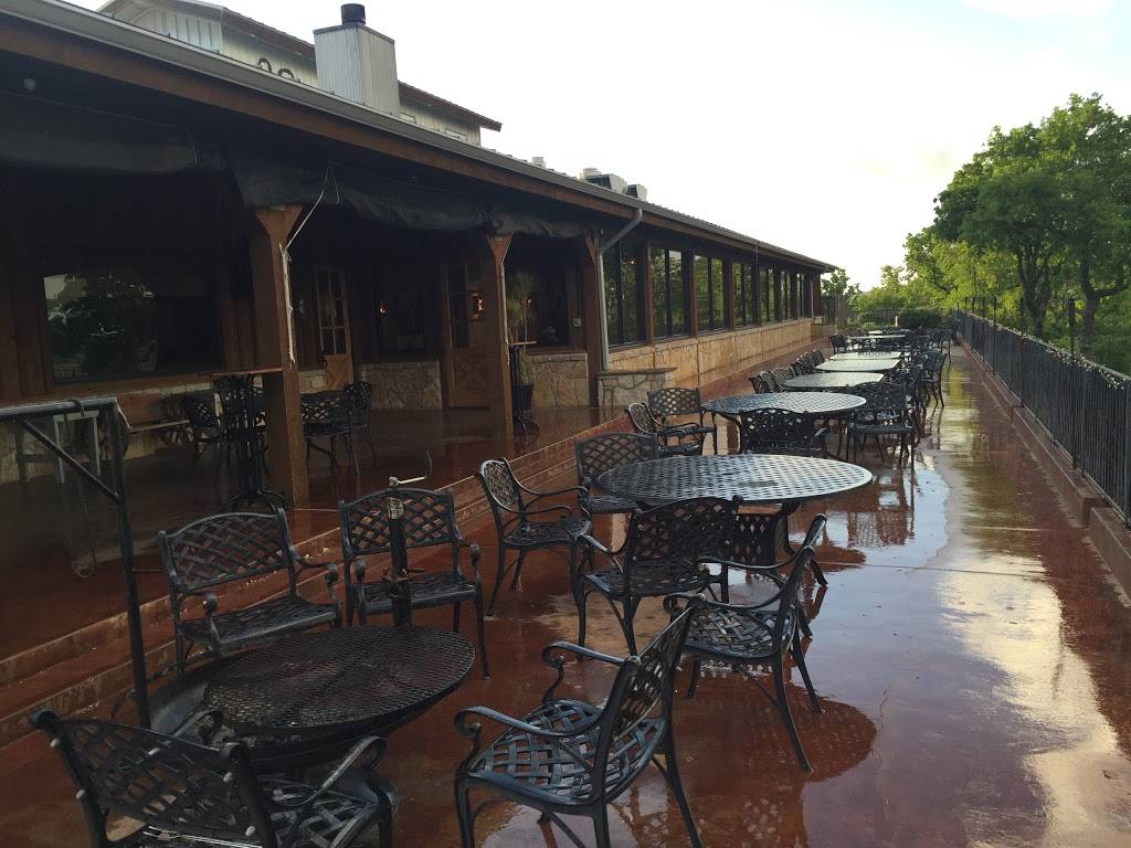 Wildcatter Steakhouse | restaurant | 6062 TX-16, Graham, TX 76450, USA | 9405493555 OR +1 940-549-3555