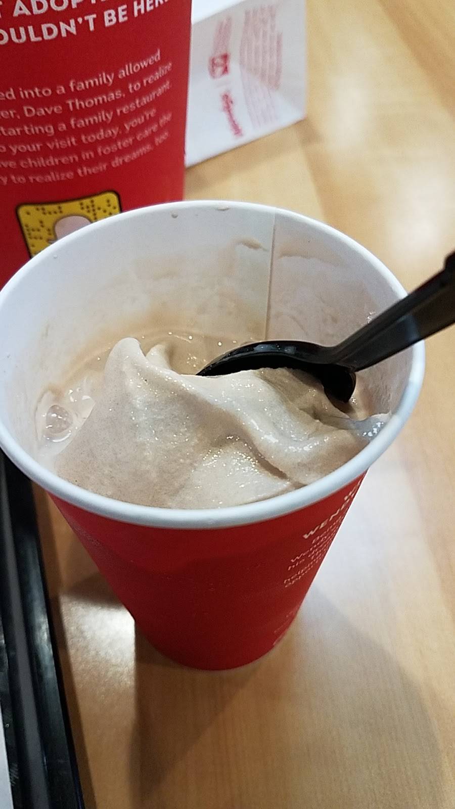 Wendys | restaurant | 95 Oyster Creek Dr, Lake Jackson, TX 77566, USA | 9792585495 OR +1 979-258-5495