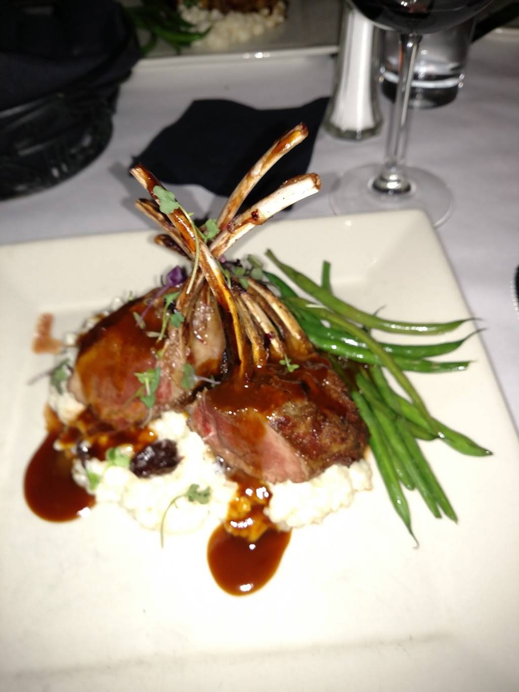 Moes Restaurant | restaurant | 2385 Front St, Cuyahoga Falls, OH 44221, USA | 3309286600 OR +1 330-928-6600