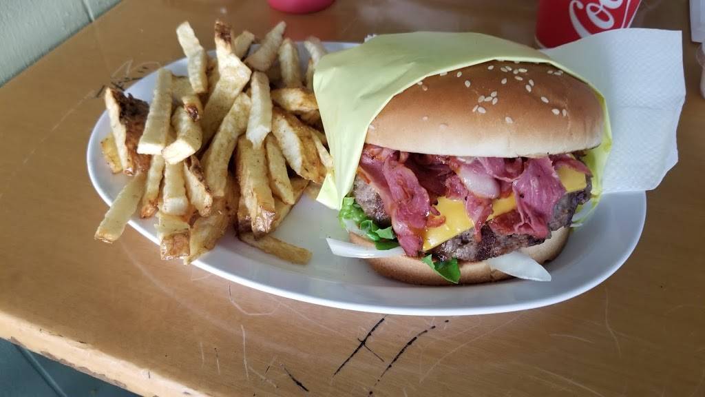 Lucky Burgers | restaurant | 325 S Del Mar Ave, San Gabriel, CA 91776, USA | 6262865555 OR +1 626-286-5555