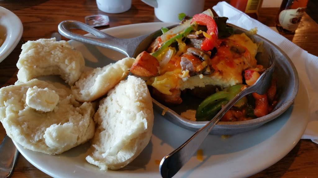 Cracker Barrel Old Country Store | restaurant | 50 Ken Hayes Dr, Bourbonnais, IL 60914, USA | 8159366022 OR +1 815-936-6022