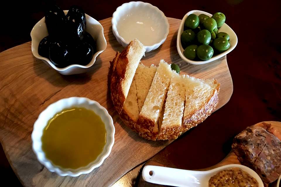 Stellar Wine Co. | restaurant | 425 High St, Portsmouth, VA 23704, USA | 7577732672 OR +1 757-773-2672