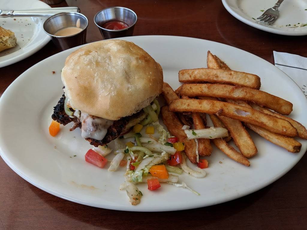 Common Grill | restaurant | 112 S Main St, Chelsea, MI 48118, USA | 7344750470 OR +1 734-475-0470