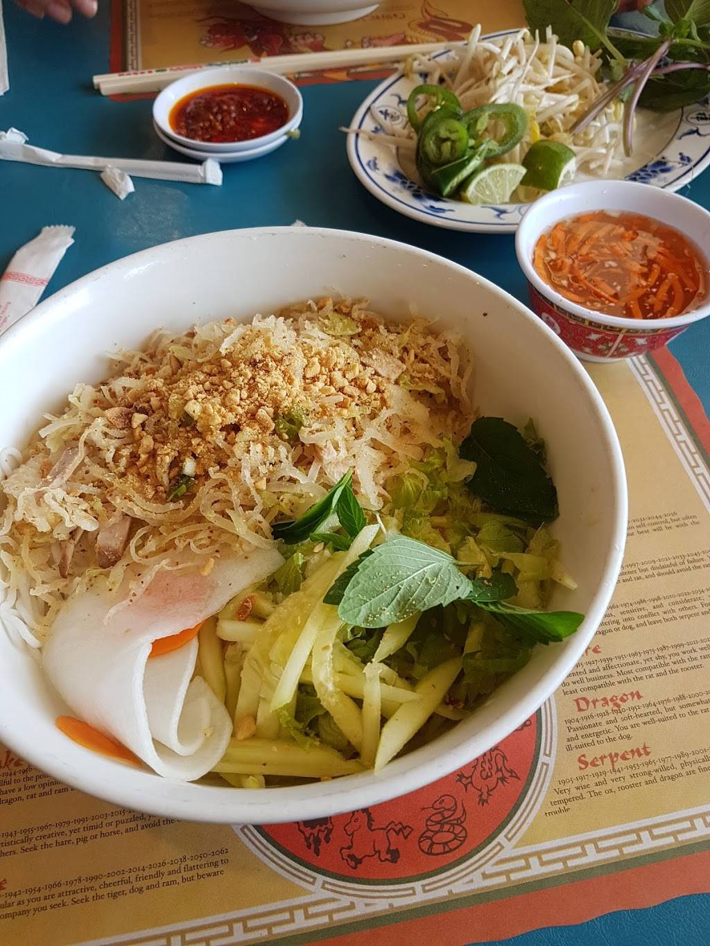 Pho Anh Trang Restaurant | restaurant | 3633 Eastern Ave SE, Grand Rapids, MI 49508, USA | 6162469966 OR +1 616-246-9966