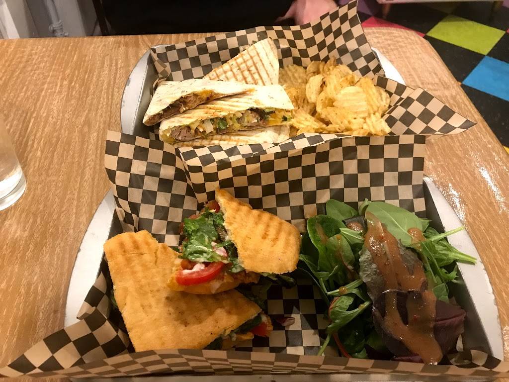 Leaf & Ladle | restaurant | 1113 N State St, Bellingham, WA 98225, USA | 3603199718 OR +1 360-319-9718