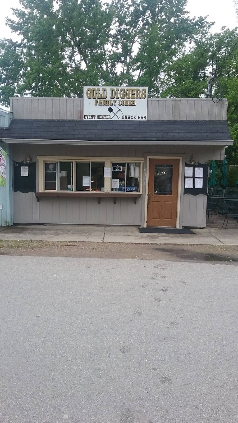 Gold Diggers Family Diner | restaurant | 19054 S. Main Street, Metamora, IN 47030, USA | 8122124123 OR +1 812-212-4123